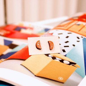 Drewniane kolczyki sztyfty Mandarynka Klementynka