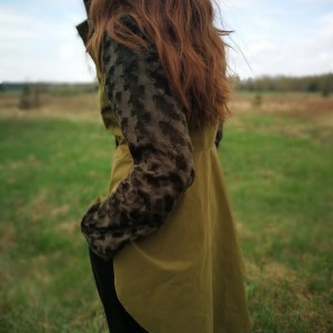 Marynarka frakowa wiosenna zielona długa