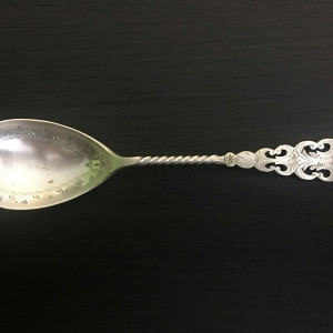 Srebrna, bardzo stara łyżeczka do cukiernicy