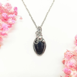 Naszyjnik Noc Kairu stal chirurgiczna wisiorek handmade wirewrapping