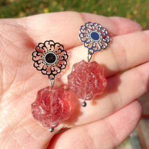 Kolczyki Kwarc truskawkowy Róża kamienie naturalne