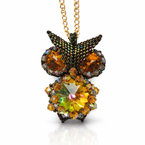 Naszyjnik z Sową - Ręcznie Szyta Biżuteria z Kryształów Preciosa