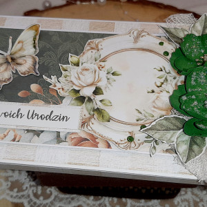 Czekoladownik w zieleniach