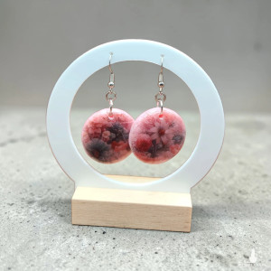 Kolczyki handmade z gliny polimerowej i żywicy – unikatowe, kwiatowe wzory