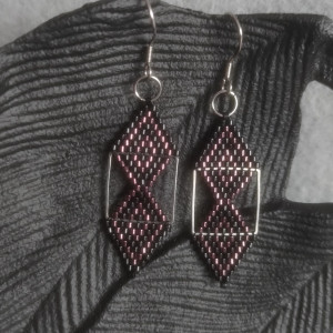 Trójkąty na kwadracie - brązowe