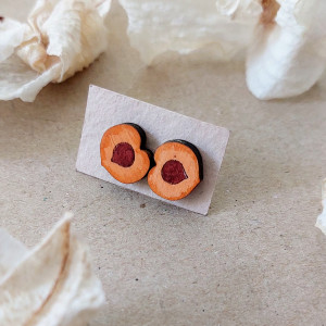 🍑 Drewniane Kolczyki Sztyfty "Soczyste Morele" - Ręcznie Malowane Owocowe Talizmany