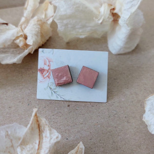 Drewniane Kolczyki „Elegancja” – Minimalistyczne Sztyfty