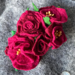 Bukiecik róż z filcu