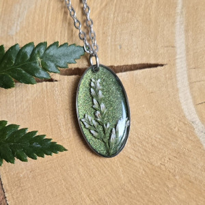 Srebrna zawieszka srebrny wisiorek naszyjnik żywica z żywicy kwiaty z kwiatami jajowata rośliny zielona