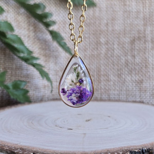 Złota zawieszka złoty wisiorek kwiat naszyjnik żywica z żywicy kwiaty łezka fioletowa