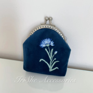 Portmonetka damska welurowa “Chaber” haftowana ręcznie