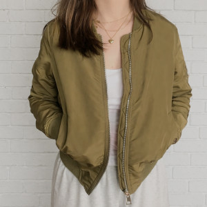 Kurtka bomberka rozm.S zielona