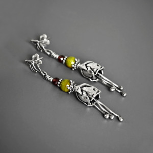 Kolczyki Scarlett, agat, granat, srebro 925, kolekcja Przeminęło z Wiatrem