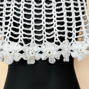 Pelerynka komunijna w kwiaty, z jedwabiem i kaszmirem