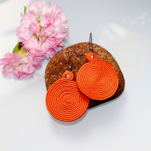 Pomarańczowe Kolczyki Sutasz Koła Twisted Stal Chirurgiczna