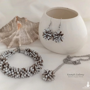 Komplet biało-brązowy "jeżyki" - wykończenia ze stali chirurgicznej