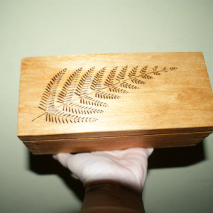 szkatułka/herbaciarka z paprocią