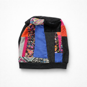 Czapka  damska wiosenna uniwersalna