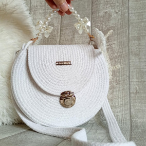 Mała elegancka torebka ze sznurka