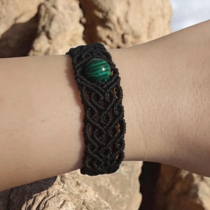 Bransoletka mikro makrama z Malachitem.
