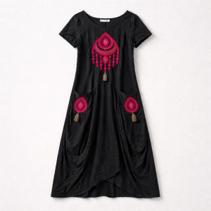 sukienka czarna haftowana Długa