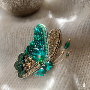 Urocza broszka wiosenno-letni MOTYL