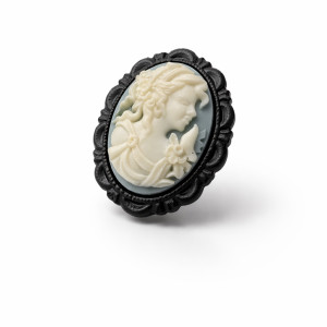 Klasyczna Broszka Cameo z Profilem Kobiety