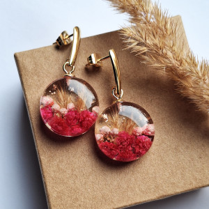 Kolczyki z kwiatami różowej gipsówki