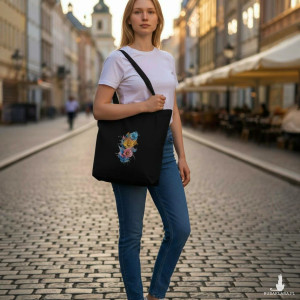 Czarna torba z kieszonką i haftem w kwiaty