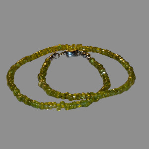 Naszyjnik z naturalnych Peridotów premium