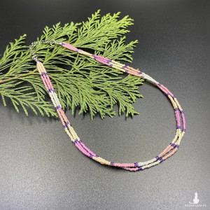 Krótki potrójny koralikowy naszyjnik różowo kremowy #1116