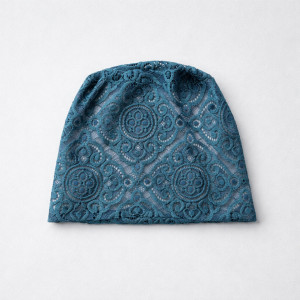 Czapka koronkowa niebieska