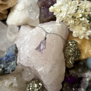 naszyjnik ametyst - spokój, rozwój duchowy, wewnętrzna mądrość