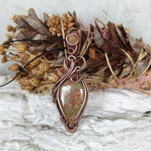 Wisiorek miedziany Unakit Naszyjnik Wire Wrapping z kamieniem naturalnym