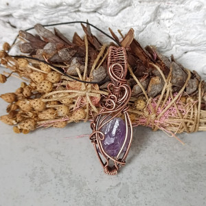 Wisiorek miedziany Ametyst Naszyjnik Wire Wrapping z kamieniem naturalnym
