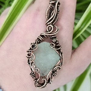 Fluoryt Zielony Karneol Wisior miedziany Naszyjnik Wisiorek Wire Wrapping z kamieniem naturalnym