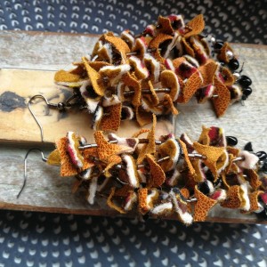 kolczyki liście drzewa natura skóra etno boho