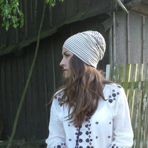 czapka dzianina mała jogging paski jeże dziecięca