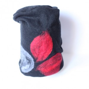 handmade  wełniana czarna z kwiatem