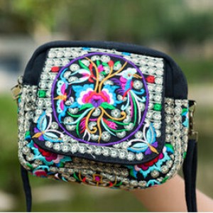 damska torebka haftowana etniczna