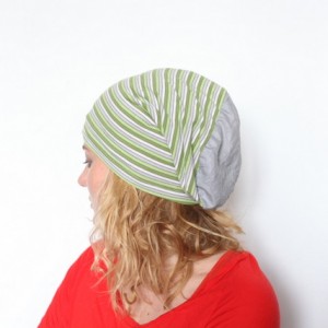 czapka dresowa w paski dzianinowa