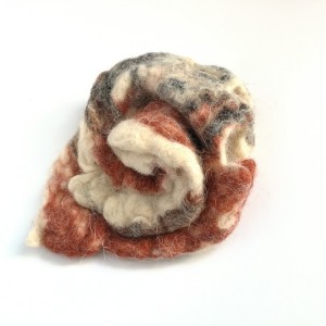 broszka filcowana handmade wełniana duża jesienna