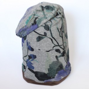 czapka handmade bywała poetką z tępą żyletką