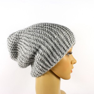 Czapka szara krasnal unisex zrobiona na drutach one size