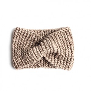 Beżowa opaska w stylu retro unisex one size robiona ręcznie na drutach