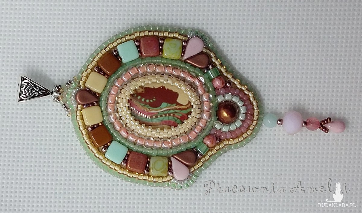 wisior beaded embroidery multikolor rękodzieło