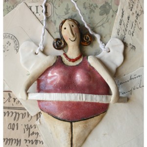 Aniołek baletnica o brązowych włosach