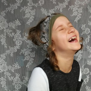 opaska dziewczęca wężowa skóra dzianina handmade