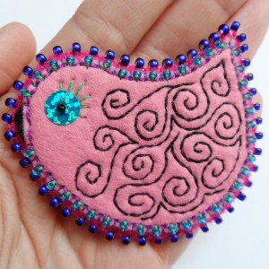 FUN filcowa broszka ptaszek 052