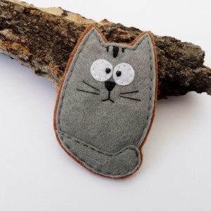 FUN filcowa broszka kotek 006
